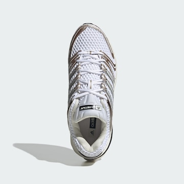 Baskets basses 'Adistar Control 5' ADIDAS ORIGINALS en blanc