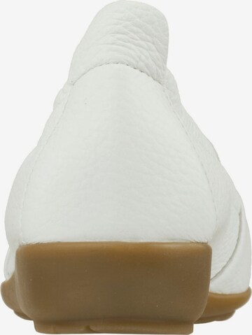 Natural Feet Moccasins 'Marie' in White