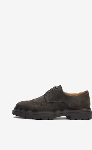 Kazar Nauhakengät värissä ruskea: etupuoli