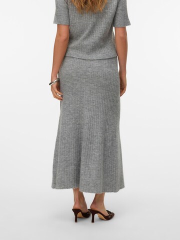 VERO MODA - Falda en gris
