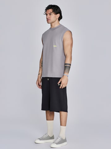 SikSilk Shirt in Grey