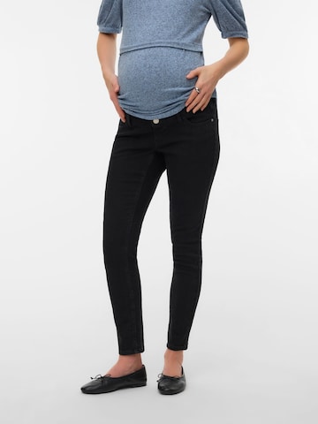 Vero Moda Maternity Skinny Jeans in Black: front