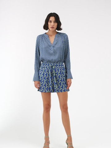 Dea Kudibal Regular Shorts ' MindyDEA ' in Blau: Vorderseite