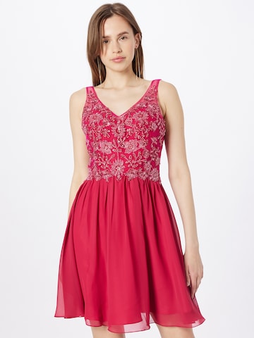 Robe de cocktail Laona en rouge : devant