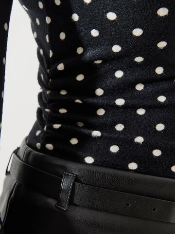 Maglietta di Bianco Lucci in nero