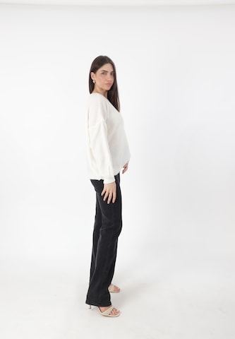 Elara Pullover i hvid