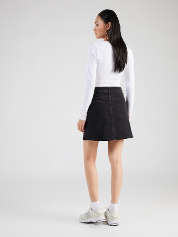 PIECES Skirt 'Penny' in Black