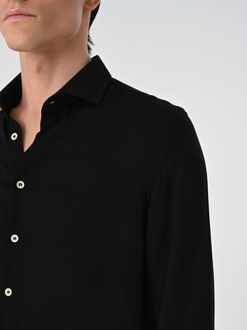 Coupe regular Chemise Antioch en noir