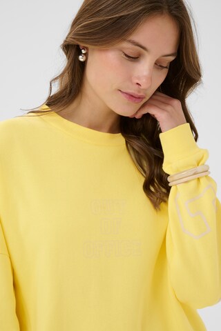 CULTURE Sweatshirt i gul
