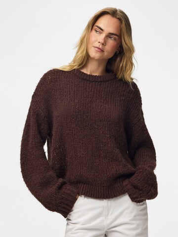 PIECES Sweater 'PCDORTHEA' in Brown