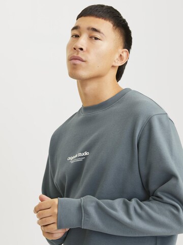 Felpa 'JORVesterbro' di JACK & JONES in grigio