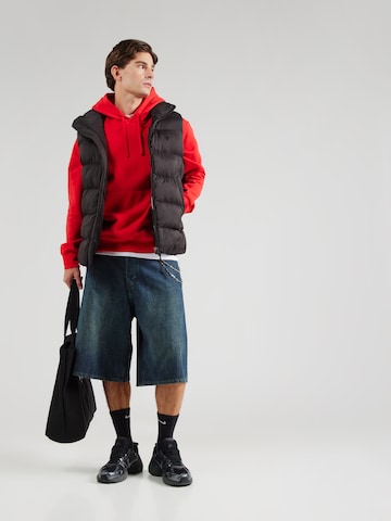 Nike Sportswear Regular Fit Sweatshirt 'Club Fleece' in Rot