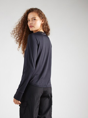 NIKE Functioneel shirt 'One Classic' in Zwart