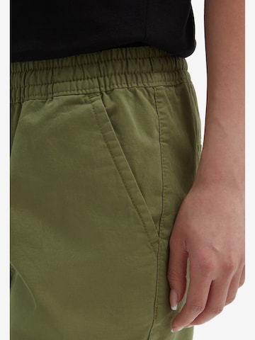 VANS Lużny krój Spodnie 'Range' w kolorze zielony