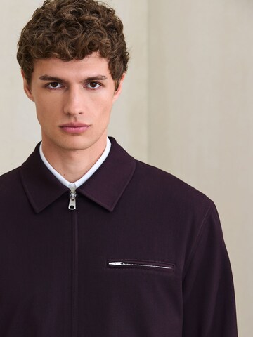 Next - Chaqueta de entretiempo 'Motionflex' en rojo