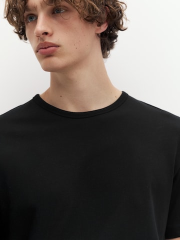Pull&Bear Shirt in Black