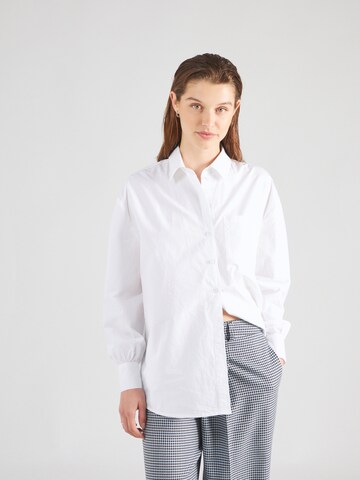 Warehouse Blouse in Wit: voorkant