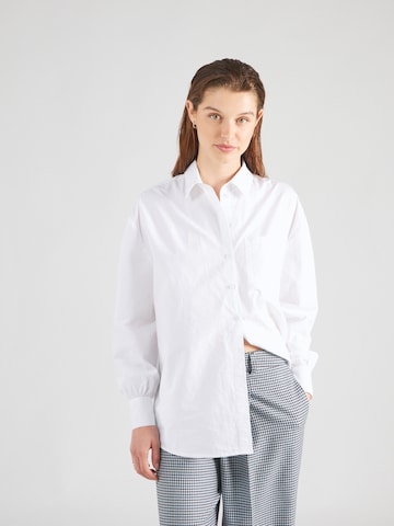 Warehouse Blouse in Wit: voorkant