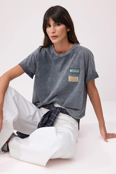Trendyol T-shirt en XS en gris, Vue avec produit