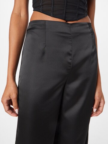 NA-KD Wide Leg Hose in Schwarz