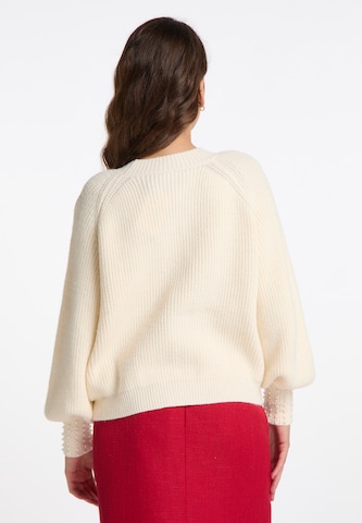 Pullover 'Tylin' di faina in bianco