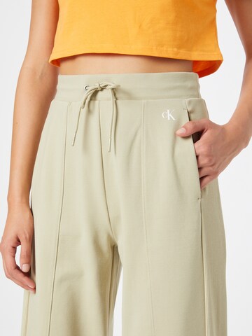 Calvin Klein Jeans Wide leg Pants in Green