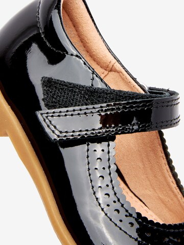 Next - Bailarina en negro