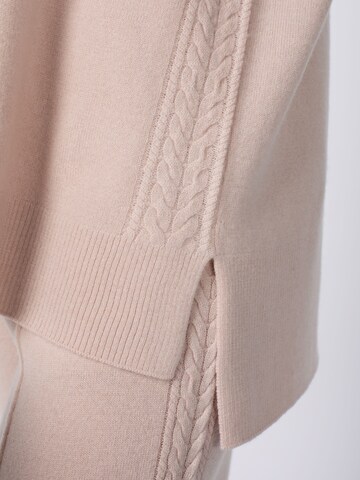 Pull-over 'Braided Elegance' Marc & André en rose
