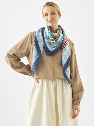 CODELLO Shawl in Blue: front