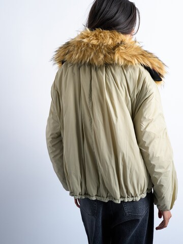 žalia TOPSHOP Demisezoninė striukė 'SELLY'