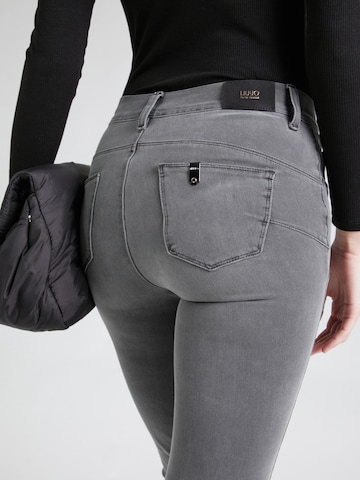 Coupe slim Jean 'DIVINE' Liu Jo en gris