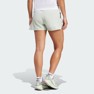 Regular Pantalon de sport ADIDAS TERREX en vert