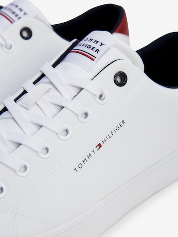 TOMMY HILFIGER Sneakers laag 'HARLEM CORE' in Wit