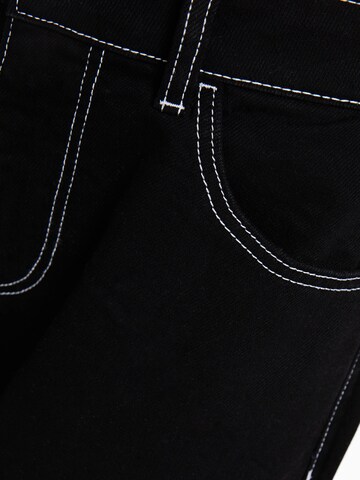 Regular Jeans cargo Bershka en noir