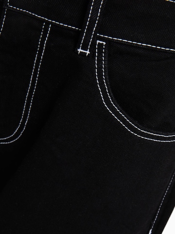 Bershka Regular Jeans in Schwarz