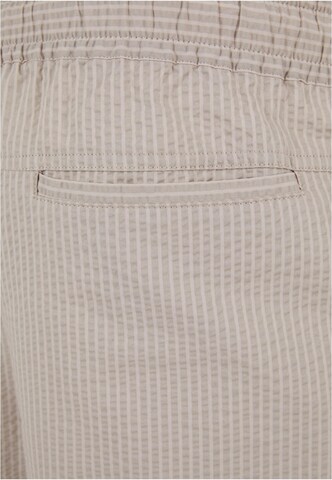 regular Pantaloni 'Seersucker' di Urban Classics in grigio