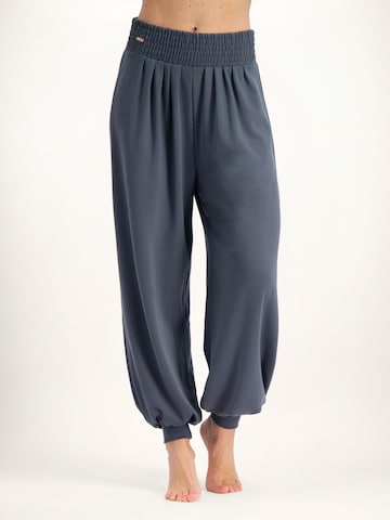 Urban Goddess Yoga & Activewear Loose fit Harem Pants 'Jaya Yoga Harembroek - Ash' in Grey: front