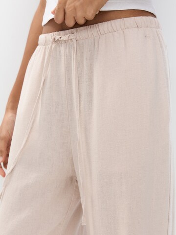 Pull&Bear Loose fit Trousers in Pink