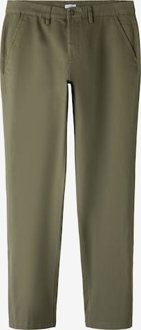 TWO SOON - Slimfit Calças chino em verde: frente