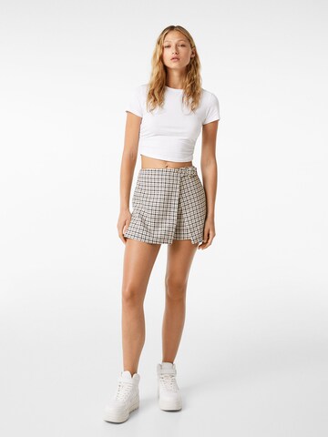 Bershka Regular Shorts in Beige