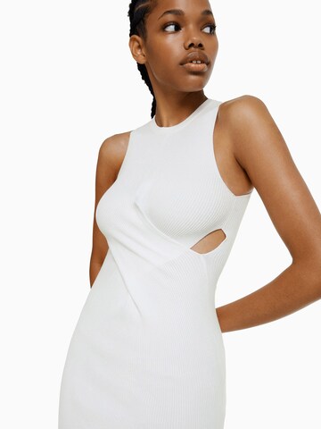 Robe Bershka en blanc