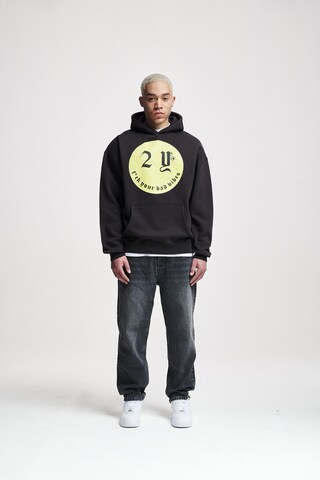 2Y Studios Sweatshirt 'Smiley' in Zwart