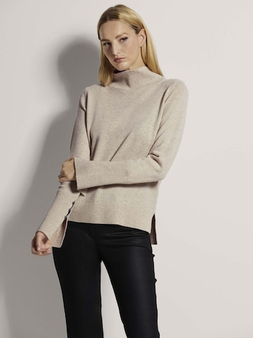MADELEINE Pullover in Weiß: Vorderseite