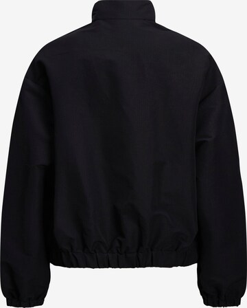 JJXX Between-Season Jacket 'Hailey' in Black