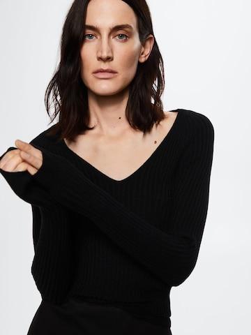 Pullover 'GOLETA' di MANGO in nero