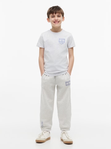 TOMMY HILFIGER Tričko – šedá