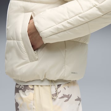 PUMA Between-Season Jacket in White
