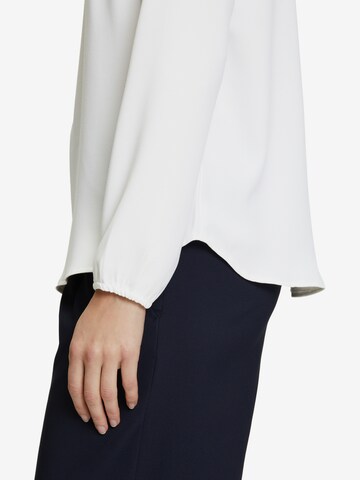 Betty Barclay Blouse in White