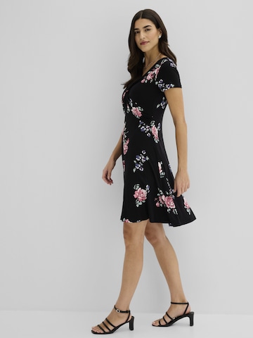 Rochie de la bonprix pe negru: față