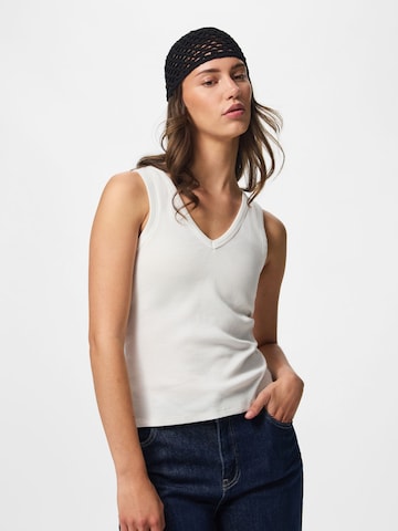 PIECES - Gorra 'PCAnnie' en negro